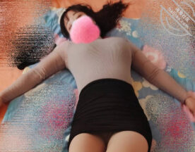 Big contrast plump mature lady Li came out with her husband on her back and let me climax madou sex