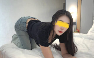 The best wife with a curvy figure was raped in front of the window madou sex