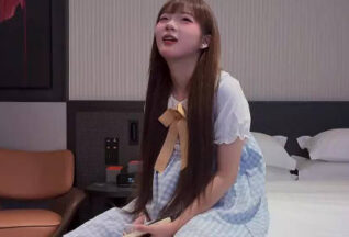 The first cute dead fish girl I dated today cried out in pain before I even put it in – Cao Changqing madou sex