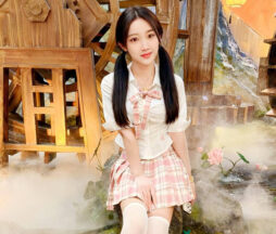 The first time I saw the sister of Yu Luo’s double cultivation, I played with her and violently opened her anus, causing anal fissure bleeding. madou sex