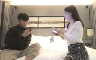 Xiao Bao seeks out mature women at upscale clubs (12-3). madou sex