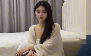 Today I couldn’t even handle the neighbor’s curvy buttocks after we got into bed – 7BOSS madou sex