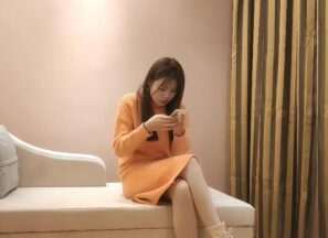 A high-class prostitute with terrible service (12-26) madou sex