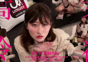 I called for an escort, and it turned out to be my aloof and goddess-like senior, Lin Qianye. madou sex