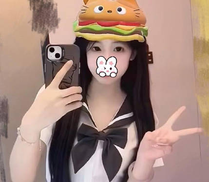 The 1.68-meter-tall high school girl