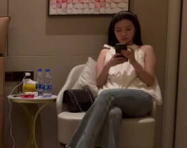 I met up with a girl from the University of Hong Kong today – Yi Ge madou sex