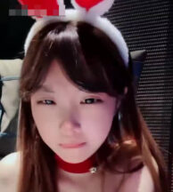 A stunningly beautiful young woman in a Christmas outfit was having wild sex with her boyfriend in a karaoke bar, her large penis relentlessly thrusting in and out. madou sex