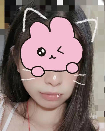 A young female high school student