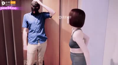 A girl who was home alone while her boyfriend was at work got slept with by his friend - Natsumi Ichiki