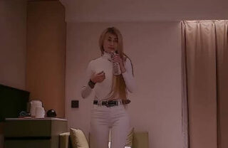 I met up with a girl today who claimed to be of mixed Xinjiang and Chinese descent – ​​Lao Deng. madou sex