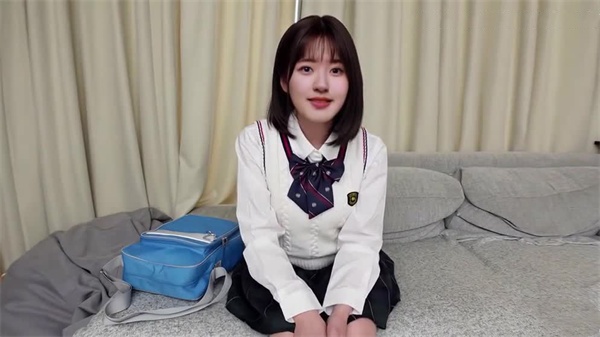 AI-Zhao Lusi-Provided Escort Services During Her Student Years