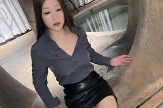 Seducing the delivery driver to provoke his impotent husband, husband, hurry up and cheer us on! madou sex