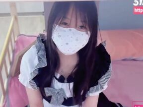 While helping to deliver something to her sister, she accidentally caught her roommate masturbating and pinning her down on the bed, violently penetrating her. madou sex