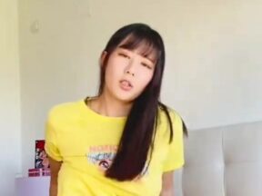 My boyfriend’s penis keeps gushing into my vagina – MISSCAT madou sex