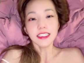 Didn’t we agree to take a shower? How come I was penetrated just by looking in the bedroom? – Zhang Zi madou sex