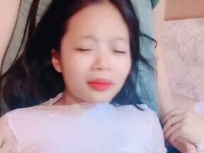 He called in two pretty girls and had a big-dicked black man do it to him live for netizens to watch. madou sex