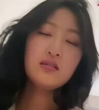 A female college student from Shandong with an unusual personality was forced to lose consciousness after being gagged with her underwear by her boyfriend. madou sex
