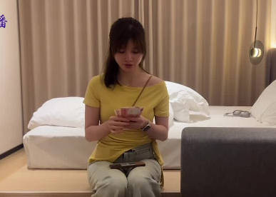 Today I spent 3000 to book a date with a girl from the Big Circle - Slime.