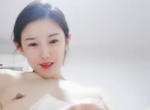 Beautiful young woman takes selfies and touches her acupoints madou sex