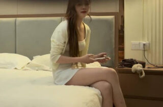 I met up with a Vietnamese girl today – Yue Shao madou sex