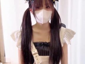 Maid Contract: Daughter Pays for Father’s Debt – Junior Sister Ziyi madou sex