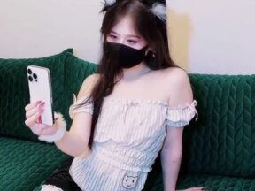Banana Show xjx801: Lustful Beauty Wife Uses Mouth and Vagina to Help Husband Relieve Fatigue madou sex